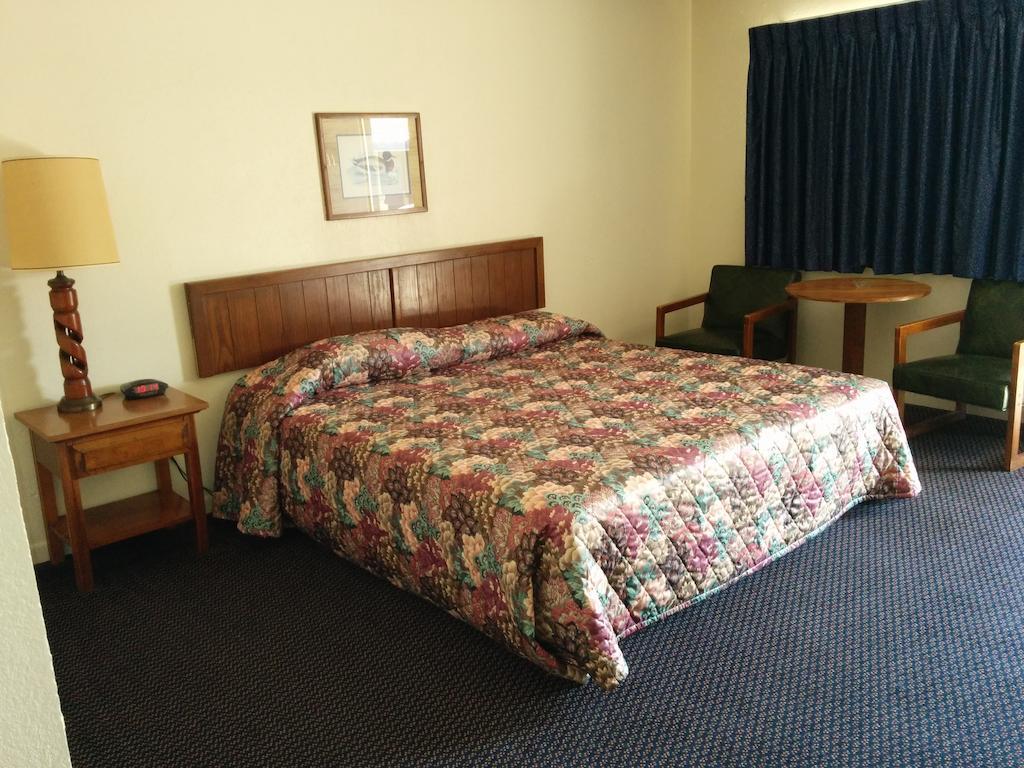Crystal Motel Tulsa Room photo